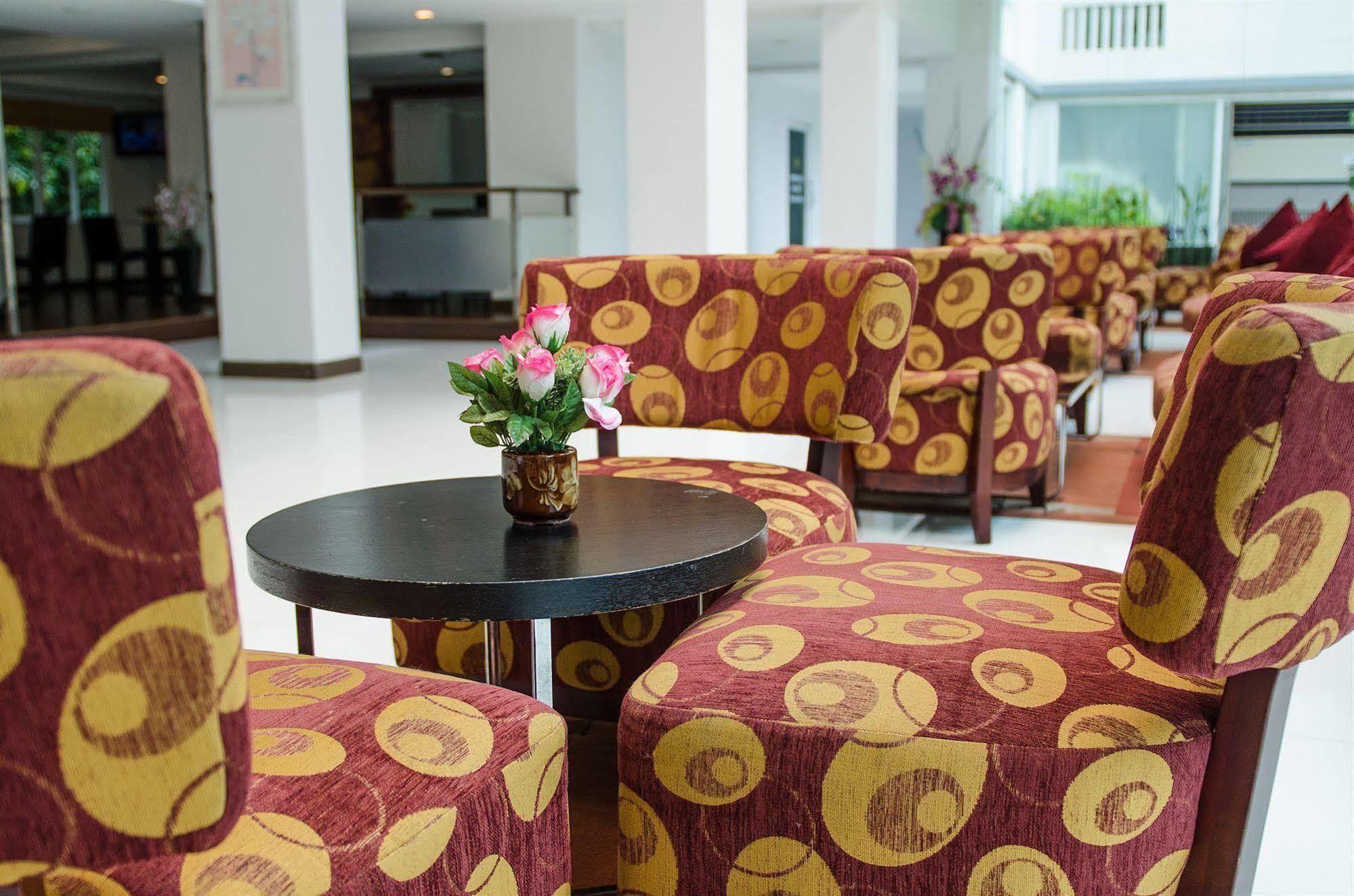 The Platinum Suite Bangkok Eksteriør billede