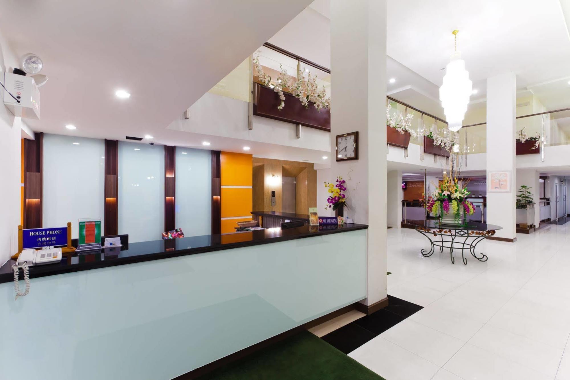 The Platinum Suite Bangkok Eksteriør billede
