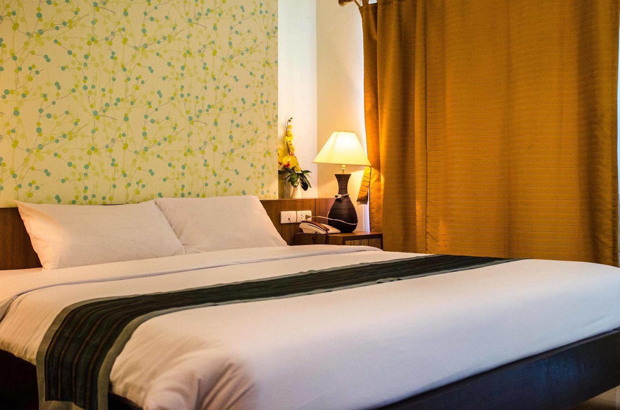The Platinum Suite Bangkok Eksteriør billede